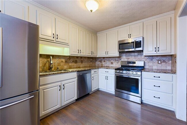 Building Photo - 4929 Baker Plantation Way