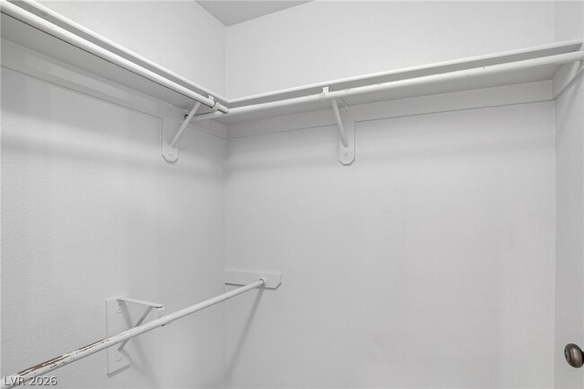 Building Photo - 555 Roxella Ln