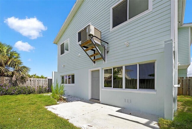 Building Photo - 775 182nd Ave E