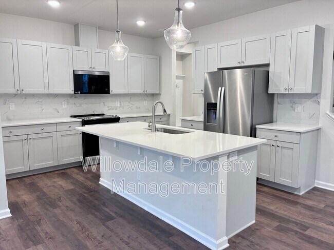 Building Photo - 179 Pinkie Ln