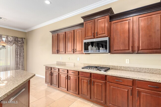 Building Photo - 7453 N 85th Dr