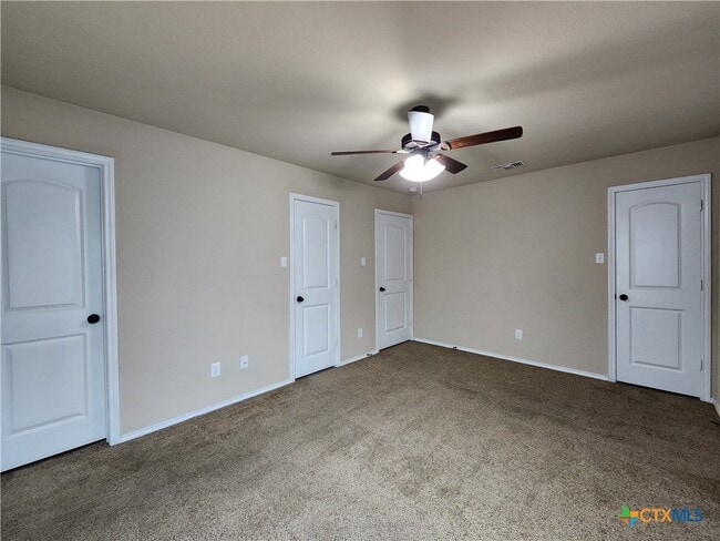 Building Photo - 305 Rosalie Dr