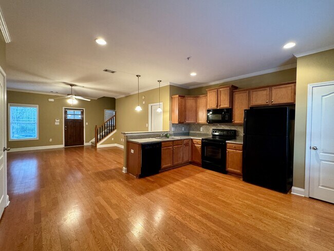 Building Photo - 409 Whitehall Rd