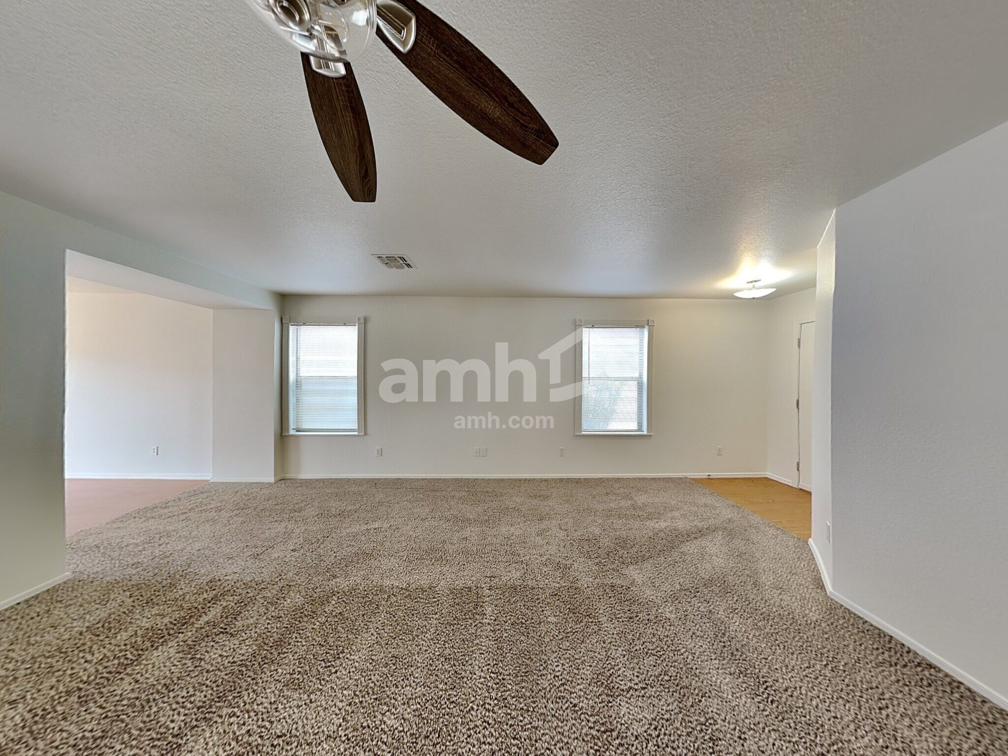 Building Photo - 11312 E Quintana Ave