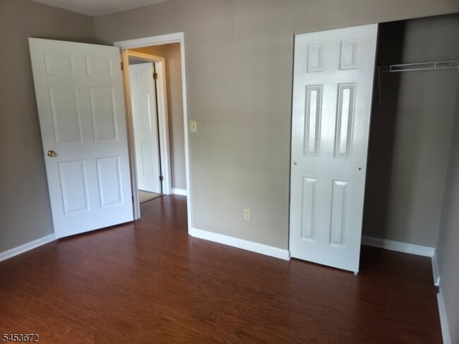 Building Photo - 67 Village Dr