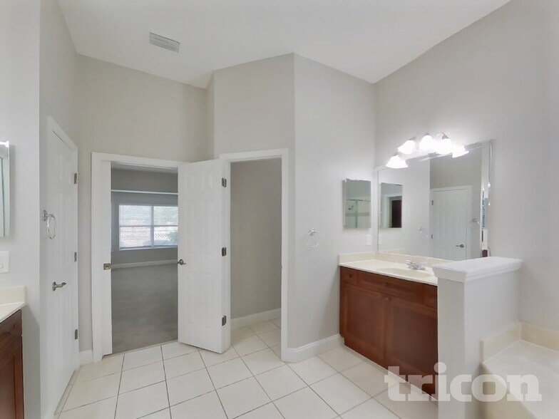 Building Photo - 821 Songbird Dr