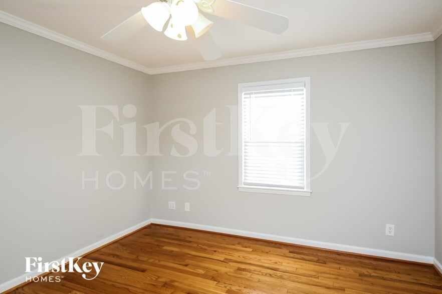 Building Photo - 4336 Lake Laurel Dr