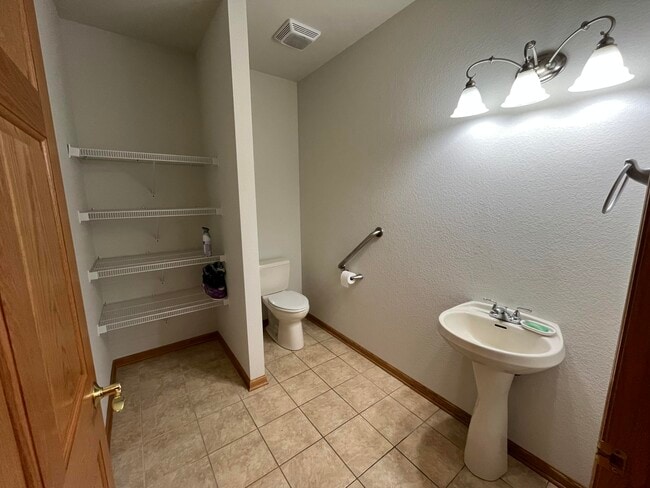 Building Photo - N3530 County Rd G