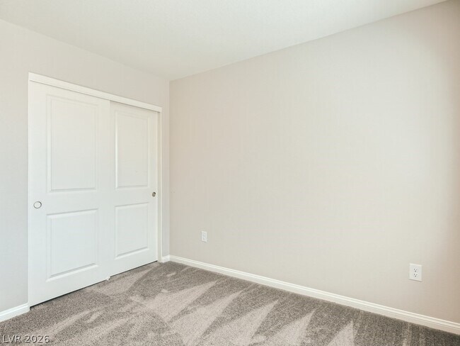 Building Photo - 10748 Wild Poppy Ave
