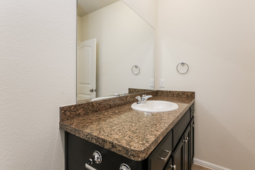 Building Photo - 829 Walls Blvd