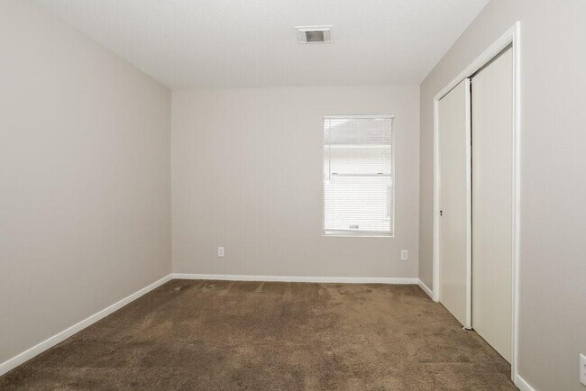 Building Photo - 2202 Tomlinson Trail Dr