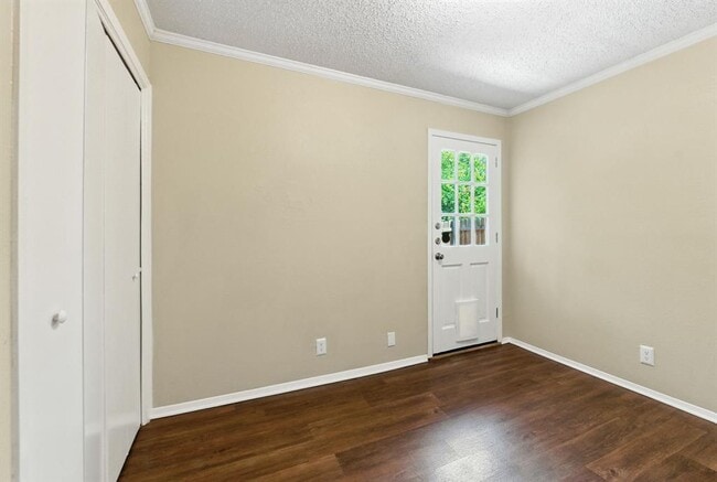 Building Photo - 2600 Brickford Cove