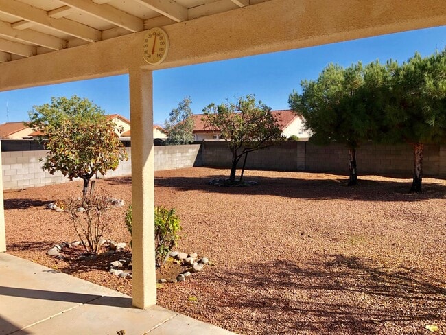 Building Photo - Great Home 3 Bedroom Home in Beautiful Nei...