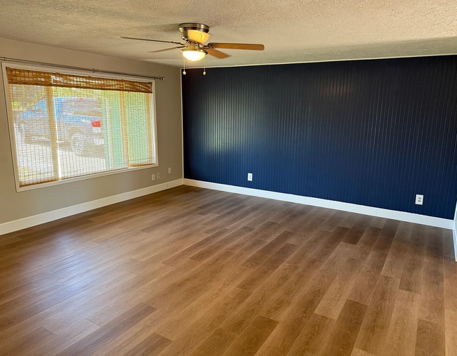 Building Photo - 147 Idylwood Dr SE