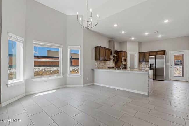 Building Photo - 909 Ada Ln