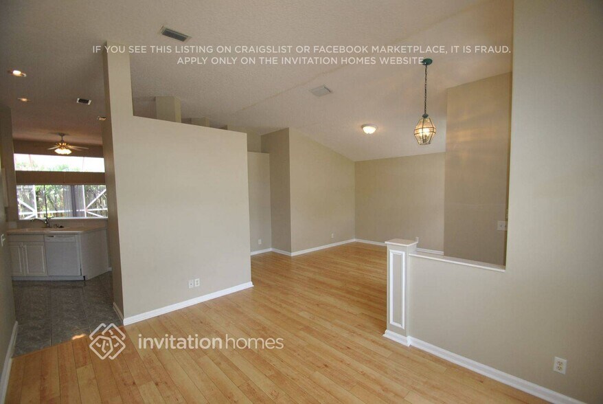 Building Photo - 6169 Ungerer St