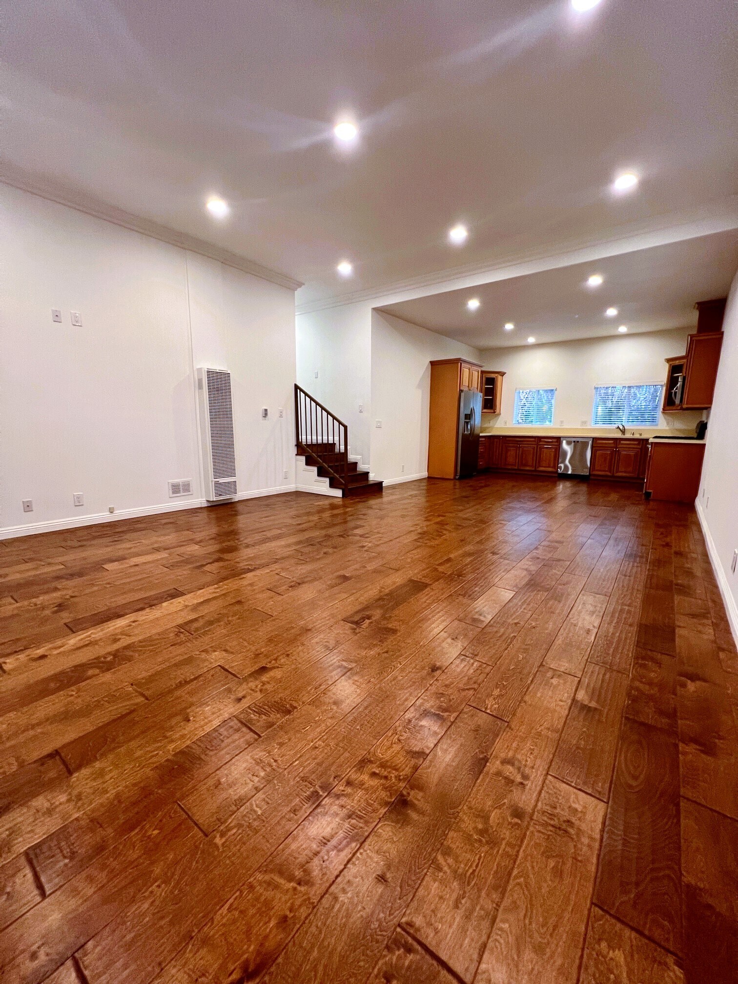 Building Photo - 1122 10th St