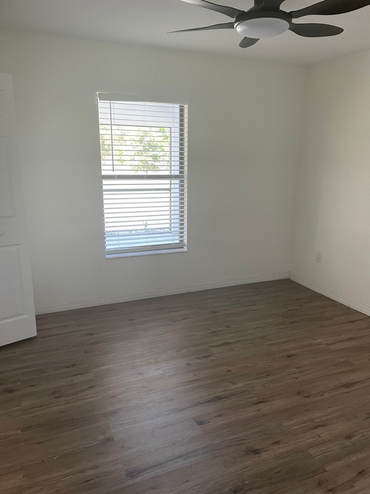 Building Photo - 1055 Bismarck Rd