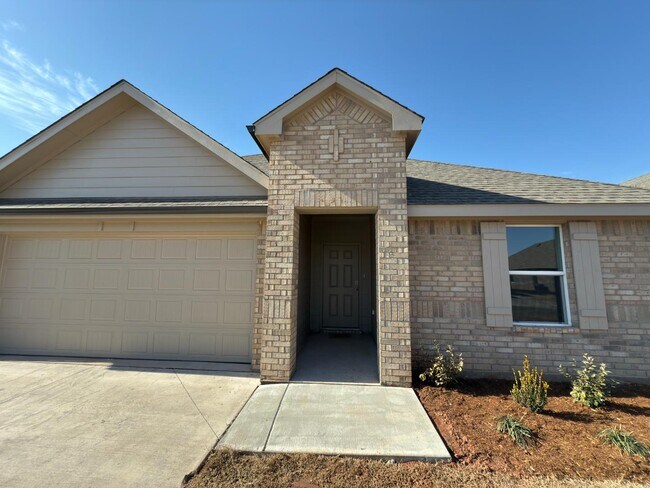 Building Photo - 2924 Firefly Dr