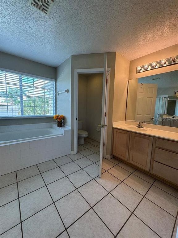 Building Photo - 2205 Wintermere Pointe Dr