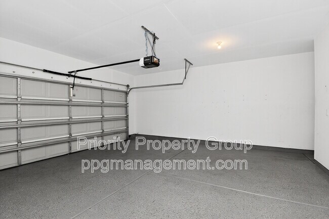 Building Photo - 2212 Apple Glen Ln