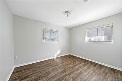 Building Photo - 105 Plum St