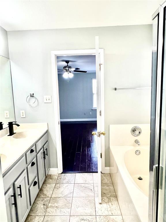 Building Photo - 10516 Dunham Forest Rd