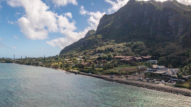 Building Photo - Epic Ocean-View 1bd at Makaua Village — Fully Renovated, Furnished, 2 Parking