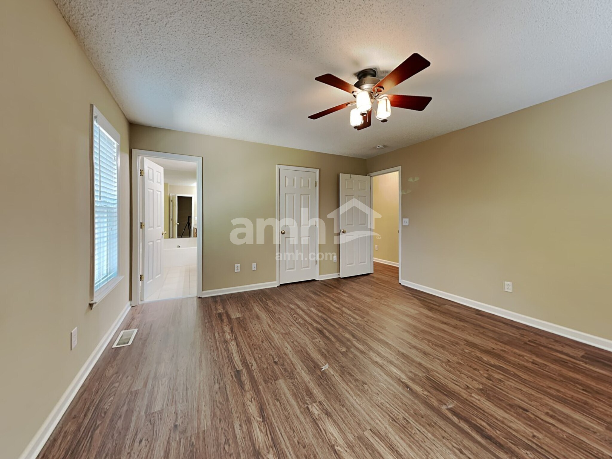 Building Photo - 5160 Windsbury Ridge Rd