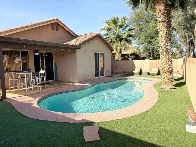 Building Photo - 6650 W Megan St