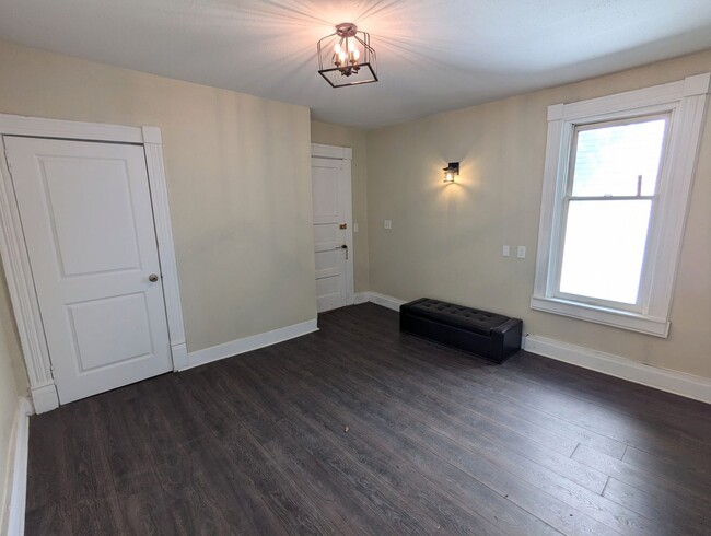 Building Photo - 2 Bedroom 1 Bathroom Single Family Home (F...