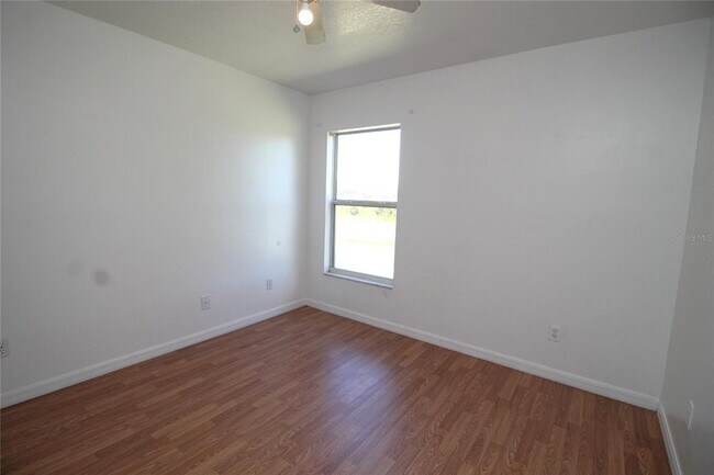 Building Photo - 439 Gentle Breeze Dr