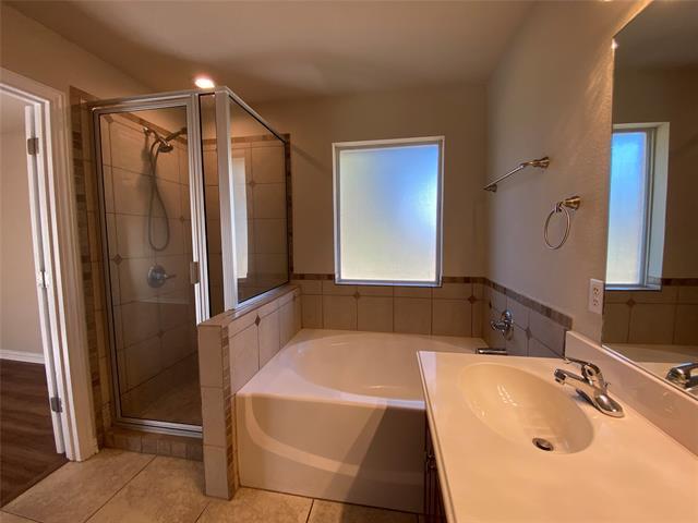 Building Photo - 4002 Goliad Dr