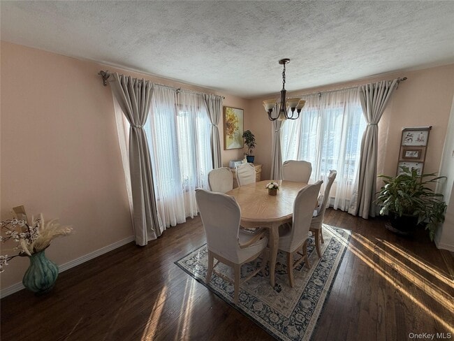 Building Photo - 32 Landview Dr