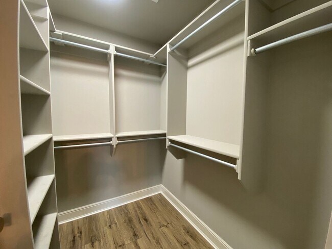 Building Photo - Beautiful home for rent in Coweta!!