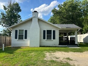 Building Photo - 2203 E Garner Rd