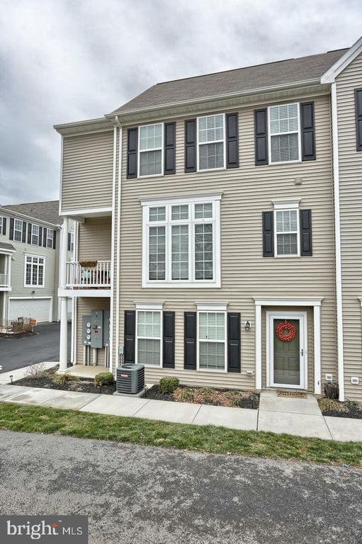 Building Photo - 3013 Meridian Cmns