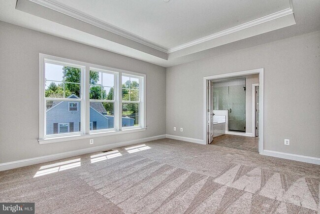 Building Photo - 3100 Greenway Blvd