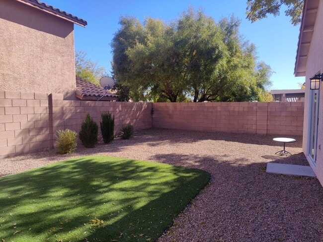Building Photo - A Very nice and Clean Single Story Home in Summerlin