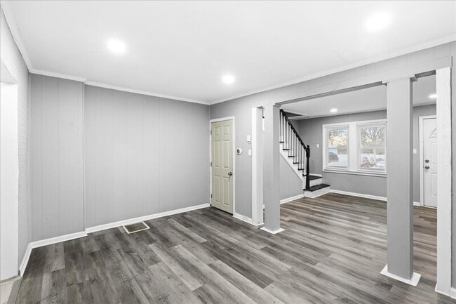 Building Photo - 505 Wood St