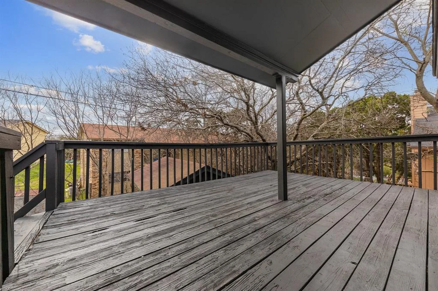 Balcony - 124 Wind Ridge Dr