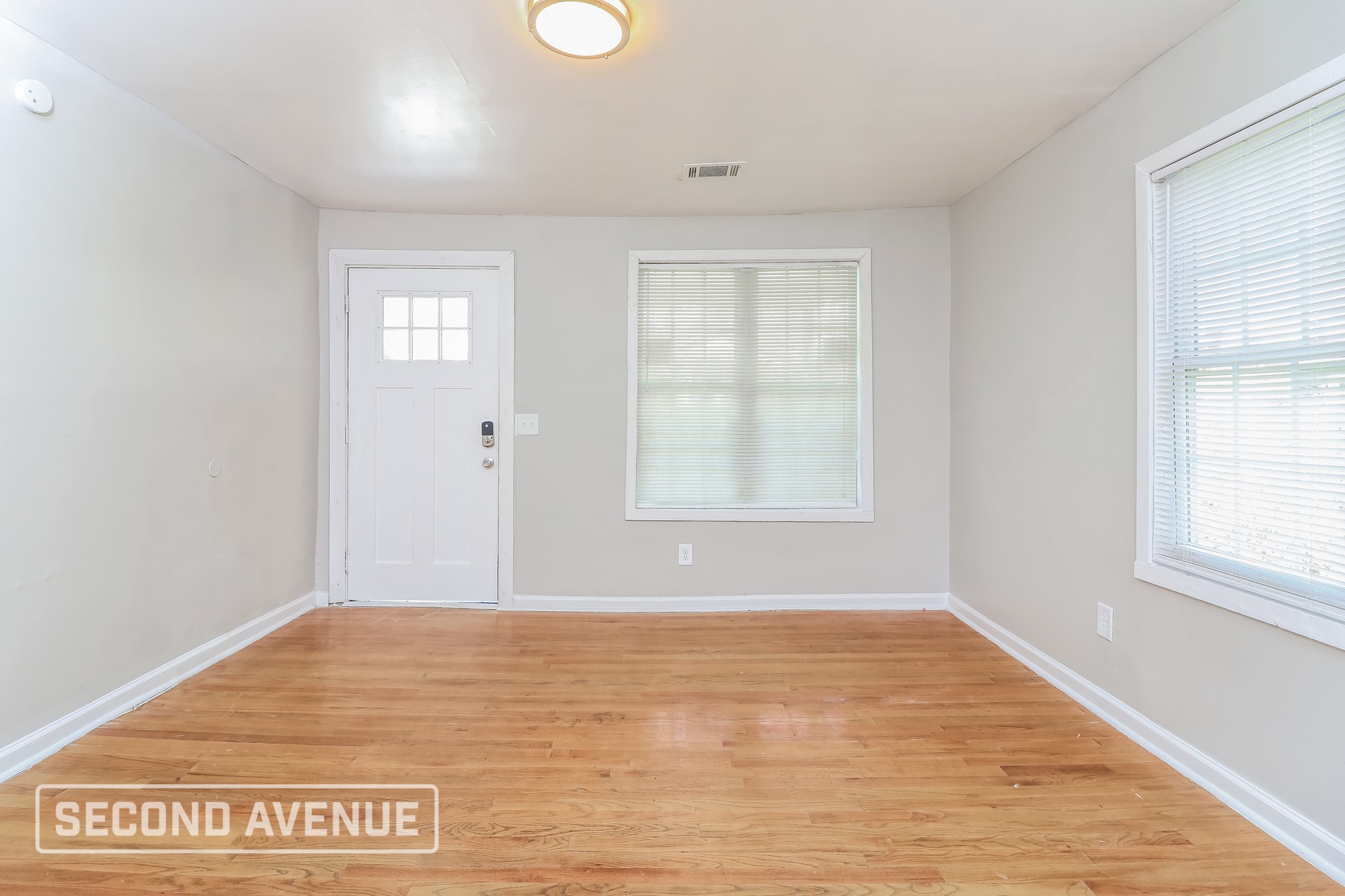 Building Photo - 1328 Eason St NW