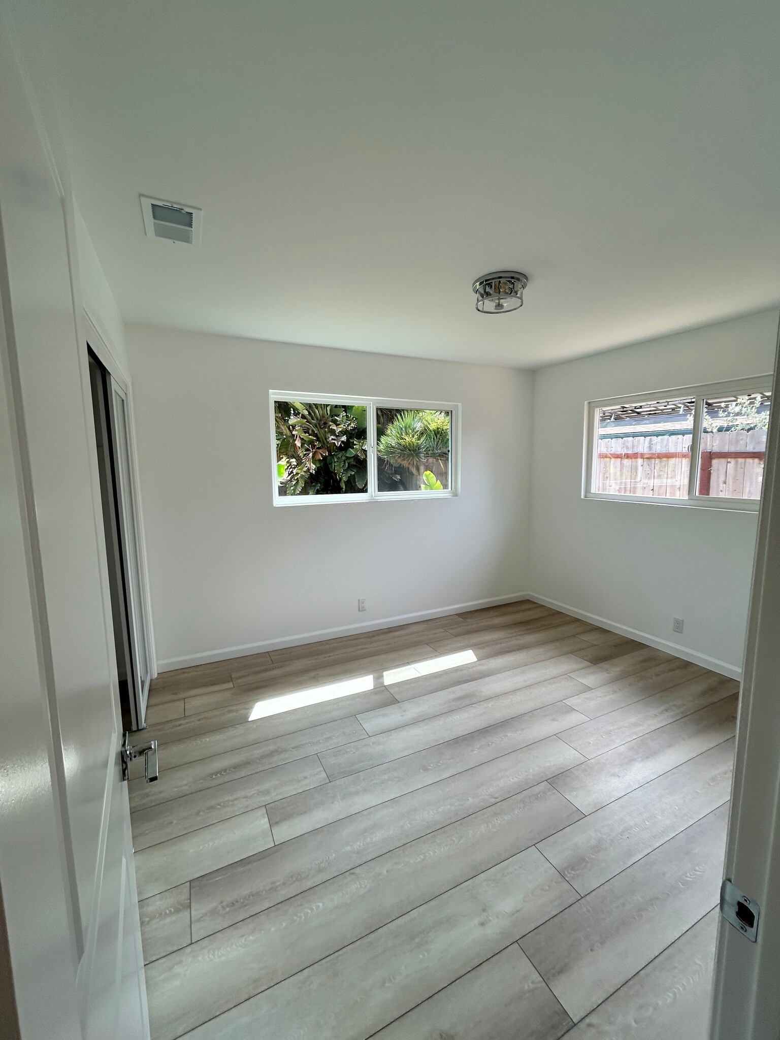 Bedroom #1 - 781 Saxony Rd