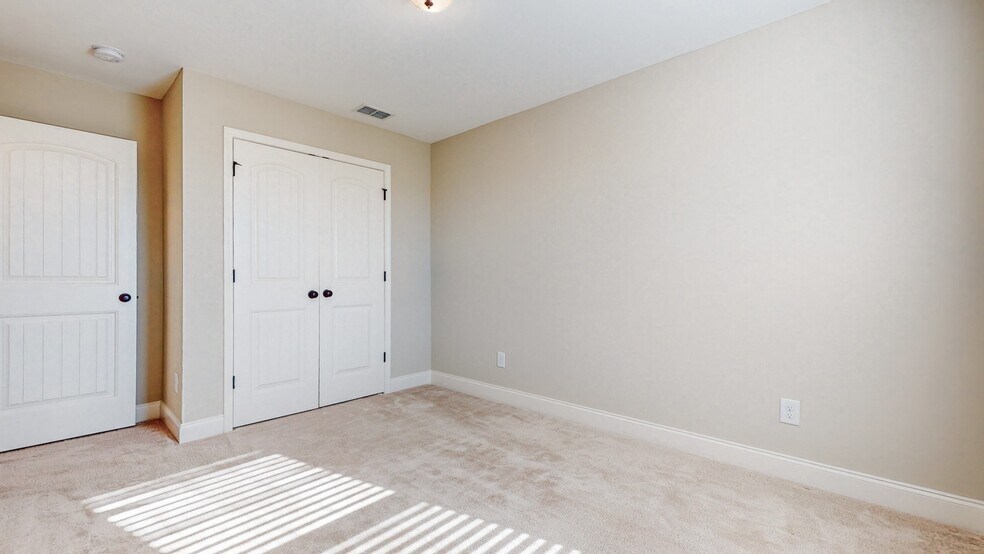 Building Photo - 2093 Newark Ln