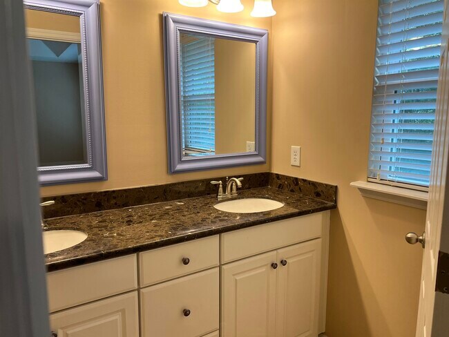 Building Photo - 68 Adelanto Ave