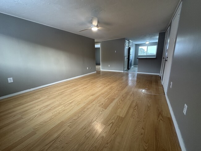 Building Photo - 10 Tideview Path