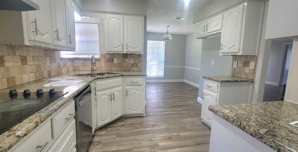 Building Photo - 1008 Brownfield Dr
