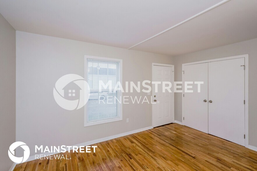 Building Photo - 326 N 18th St