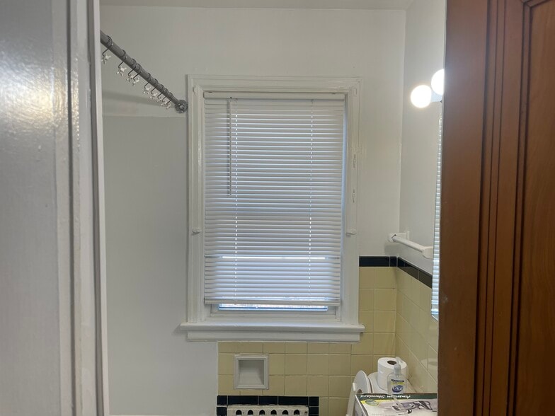 Bathroom - 2009 Carey Ct