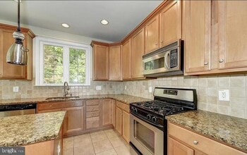 Building Photo - 4222 Talon Dr